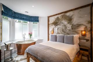 Icon - FREE off-site Health Club access with Pool, Sauna, Steam Room & Gym - Windermere - 0