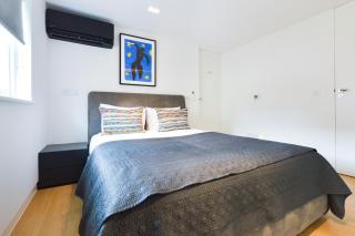 Soho Penthouse by Concept Apartments - 9