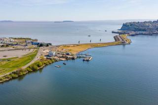 Stylish Penarth Marina Apartment - Cardiff - 2