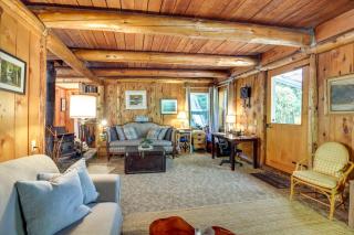 Rustic Bandon Log Cabin on 5 Acres of Woodlands! - Bandon - 4