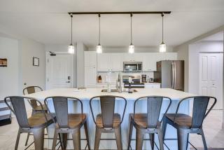Lakefront Birchwood Condo with Pool and Hot Tub! - Birchwood - 1