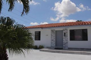 Luxury Vacation House in Miami’s Center! - Miami - 0