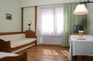 Flair-Hotel Zum Benediktiner - Schwarzach am Main - 9