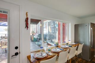 Lakefront Bliss Coeur dAlene Cabin with Dock! - Coeur d'Alene - 2