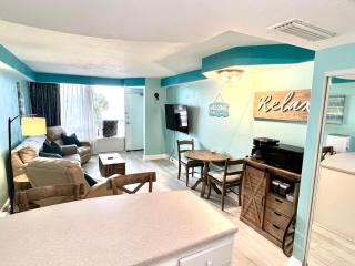 Daytona Beach Resort Oceanfront 1 Bedroom Suite, 2 Queen Beds - Daytona Beach - 9