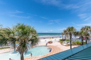Daytona Beach Resort Oceanfront 1 Bedroom Suite, 2 Queen Beds - Daytona Beach - 3