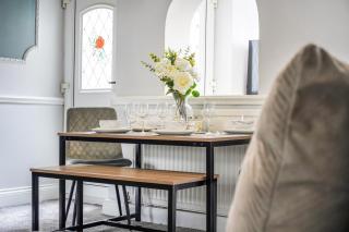 The Yorkshire Hosts - Central Castleford 4 Bed House - Free Parking - Castleford - 6