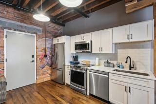 Studio with Pool Access 2 Mi to Downtown Nashville! - Nashville - 5