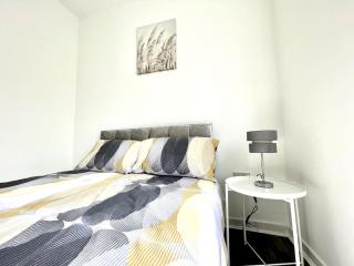 Modern House Liverpool - 4