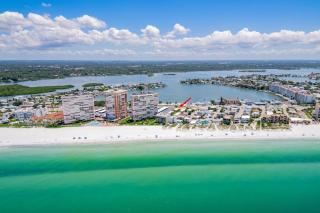 Beachside Retreat W Heated Pool - St Pete Beach - 7