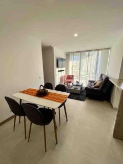Amplio y acogedor apartamento cerca al Cable Plaza - 1