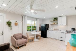 Beachside Retreat W Heated Pool - St Pete Beach - 3
