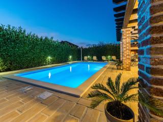 Holiday home in Sukosan with sea beach - Sukošan - 6