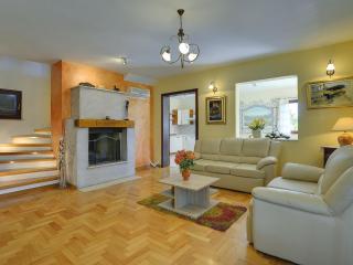 Holiday Home in Medulin with Pool - Medulin - 1