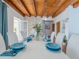 Modern Villa in Suko an with Private Swimming Pool - Sukošan - 6