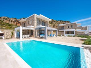 Villa in Rhodes with Infinity Pool & Sea Views - Kalithies - 8