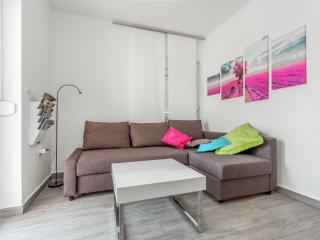 Modern Holiday Home with Pool and bubble bath - Pula - 6