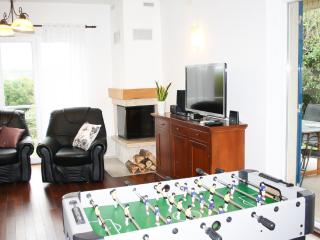 Villa with pool and covered terrace - 3