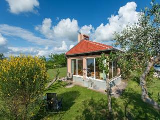 Charming Holiday Home in Zaton with Garden - Zaton - 0