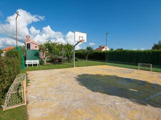 Charming Holiday Home in Zaton with Garden - Zaton - 4