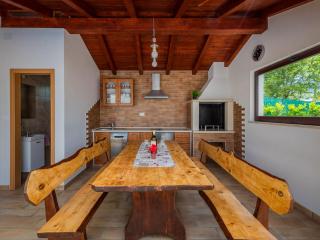 Modern Holiday Home with Pool in Pazin - Lindar - 6