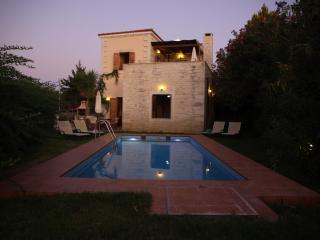 Beautiful villa with private pool in Rethymnon NW - Prinés - 1