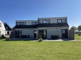 Cottage on a vacation park - De Cocksdorp - 9