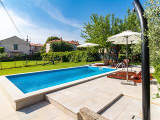 Apartment with private pool in Pula - Pula - 7