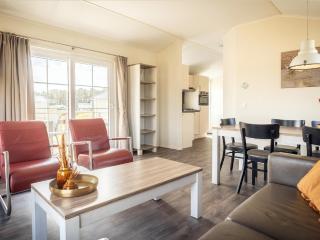 Chalet on Texel with Private Sauna - 6