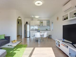 Apartment with balcony and sea view - Pula - 4