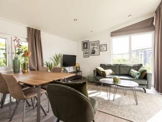 Nice chalet in a holiday park in Lathum - Lathum - 6