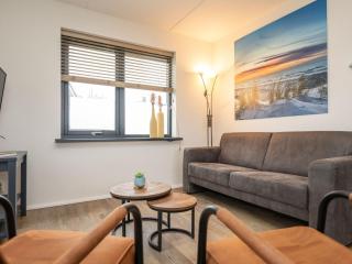 Holiday Home on Texel with Stunning Views - 5