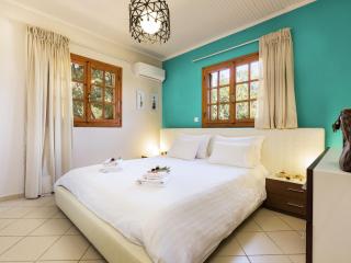 Luxury Villa in Adele with Garden - Ádhele - 3