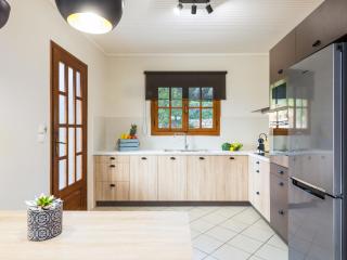 Luxury Villa in Adele with Garden - Ádhele - 7
