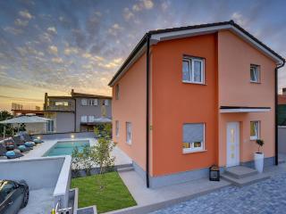 Modern Villa with Pool and Parasol in Pula - Pula - 8