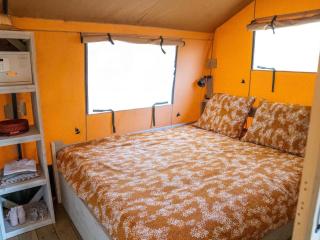 XL Glamping tent with bathroom in Lathum - Lathum - 1