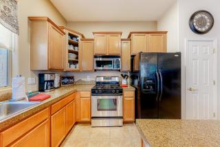 Silver Fox Seclusion - Phoenix - 1