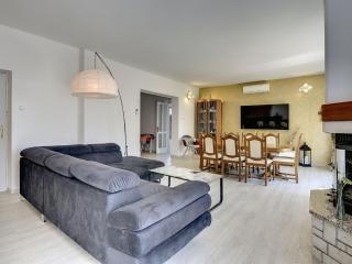 Holiday Home in Li njan with Pool near Beach - 1