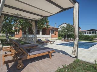 Villa in Peroj with pool - Peroj - 6