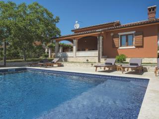 Villa in Peroj with pool - Peroj - 5