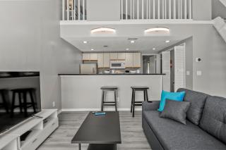 NEW King with Loft Beach Near Gulf - Gulfport - 8