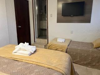 Hotel Lujan - 4