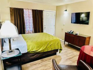 Sage N Sand Motel - 7