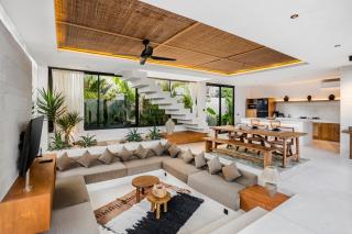 Villa Casa Laetitia by BaliSuperHost - 8