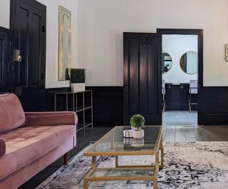 Whimsical Cottage w/ Pond View - 7