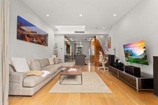Modern, Elegant Oasis by Sydney Dreams - Sydney - 7