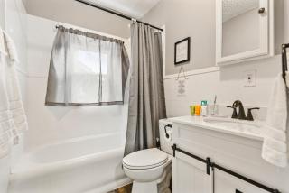 Apartments in the Heart of Canton - Canton - 4