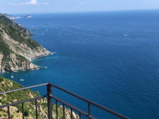 OrangeHouse Cinque Terre. Private parking - Riomaggiore - 4