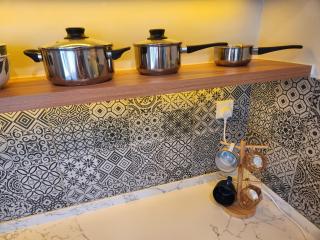 Unique Boho Style Condo with NETFLIX for up to 5PAX - Enjoy Mountain View while swimming at the Infinity Pool & Natural Hotspring Pool, 2mins walk to the Lost World of Tambun, Water Themepark at IPOH - Ipoh - 8