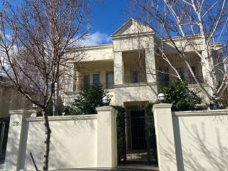 Art Deco in Toorak - 0